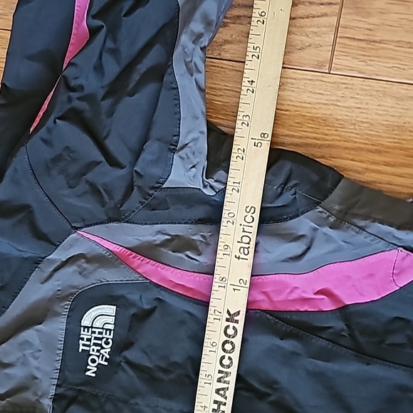 The North Face Jacket - Picture 3 of 9